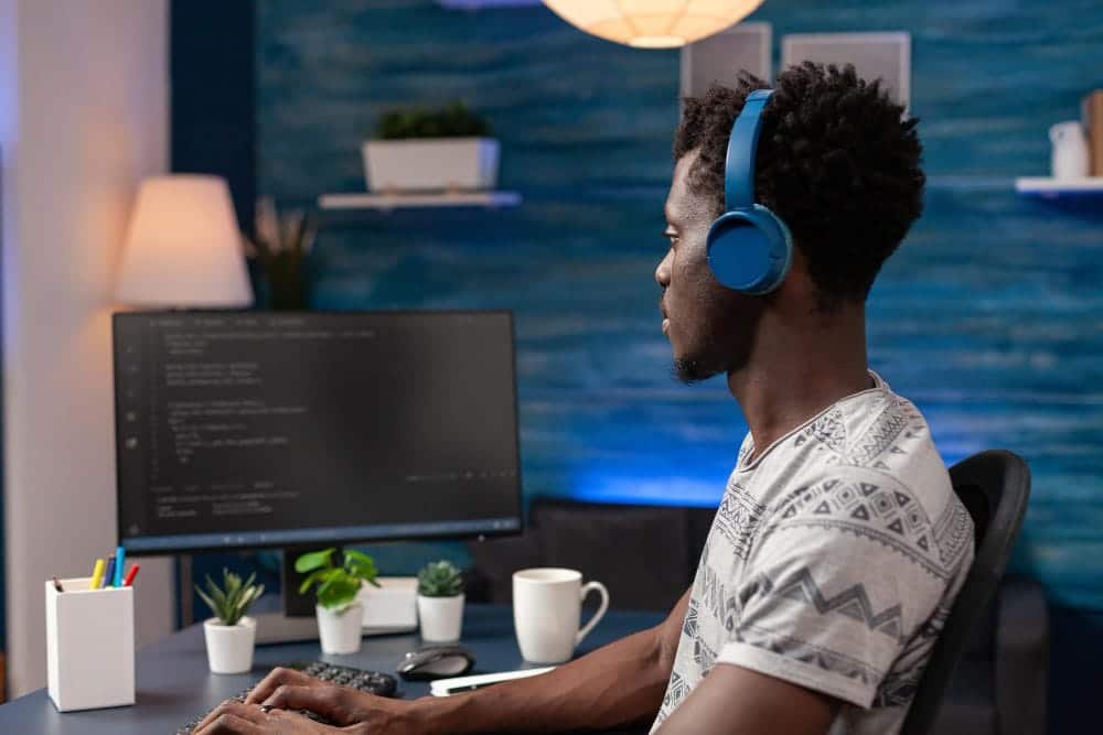 6 Top Essential Skills for Aspiring Software Developers